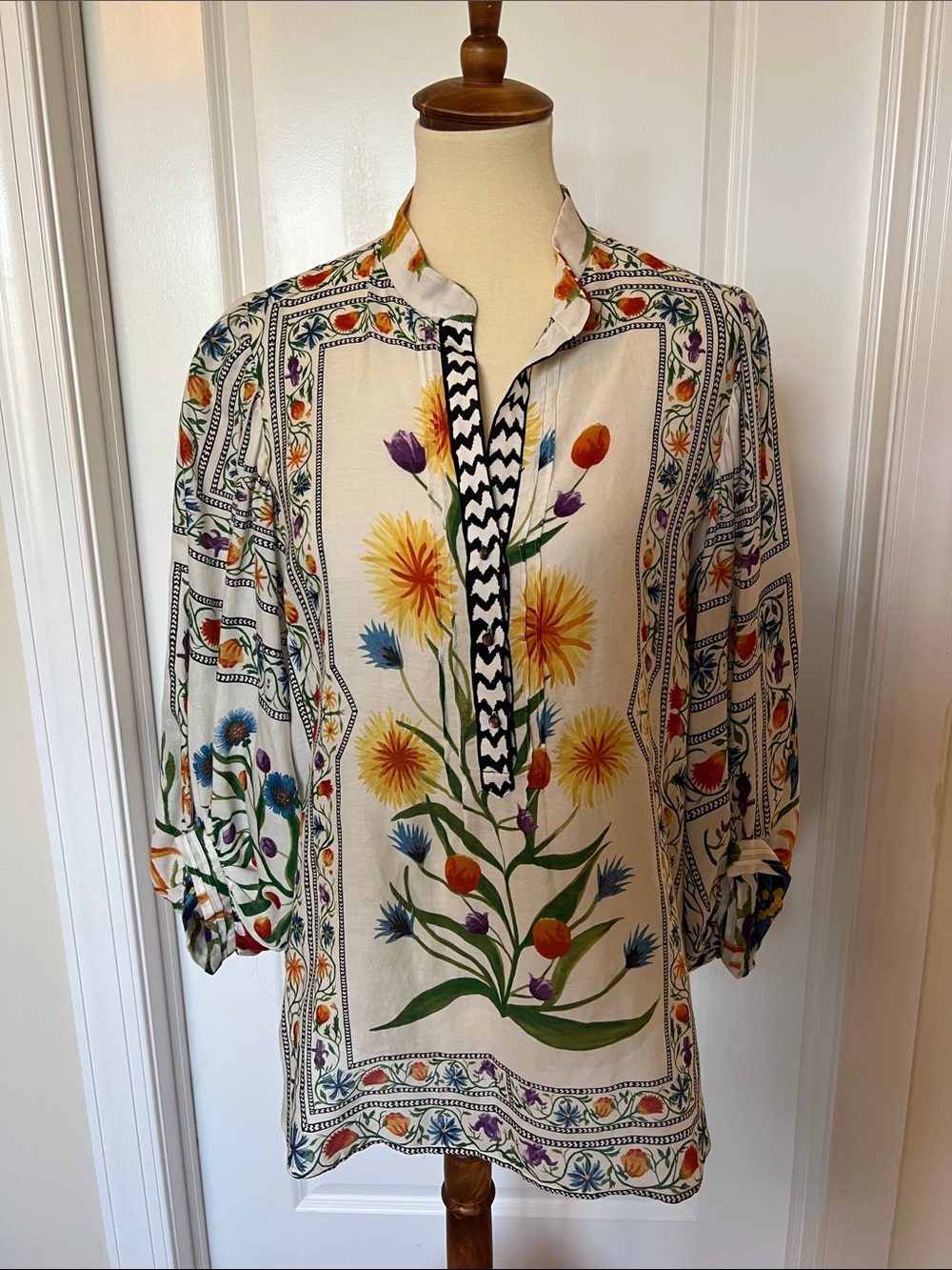 Diane Von Furstenberg Cream Floral Tunic with Multicolor Blooms